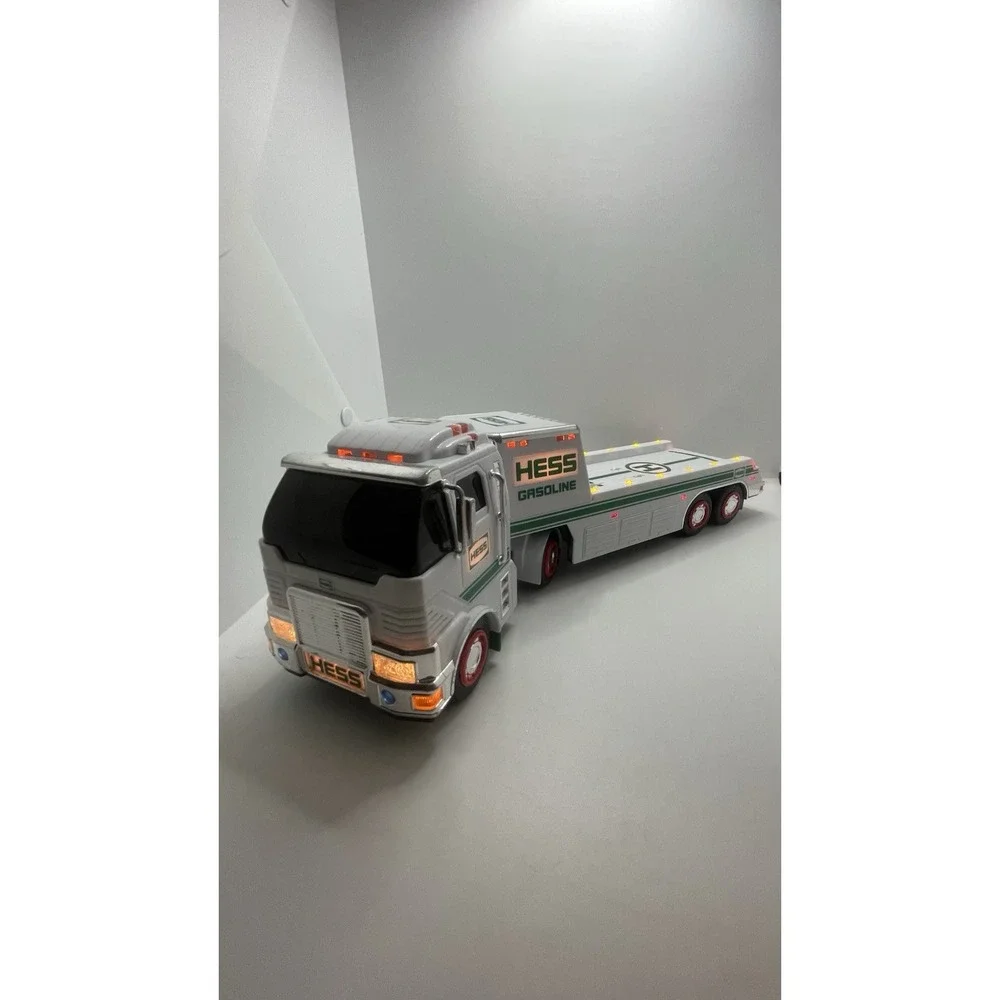 2006 Hess Toy Truck Fat Bed Haul It All. Lights‎ Work Great